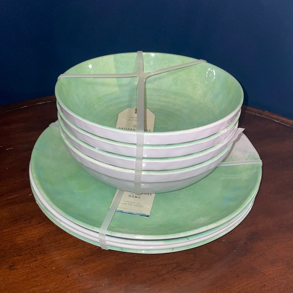 8 Piece Melamine Green Ombré Watercolor Outdoor Dinner Set